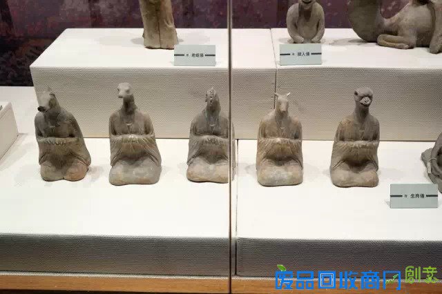 无锡博物院 两团泥巴之间