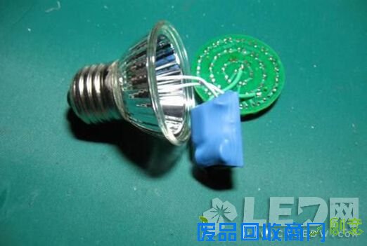 一款LED灯的简易制作过程