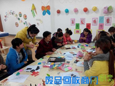 临潼 栎阳中心幼儿园开展教职工剪纸比赛活动 