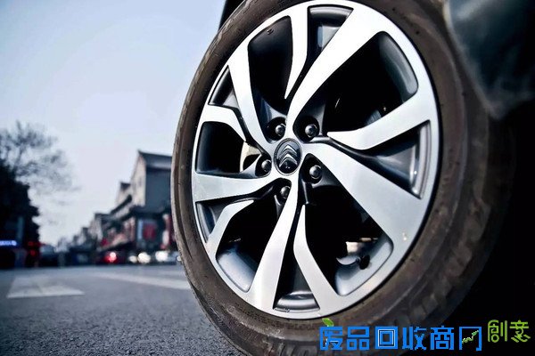 津门晓梦?驾雪铁龙C4?Aircross游天津