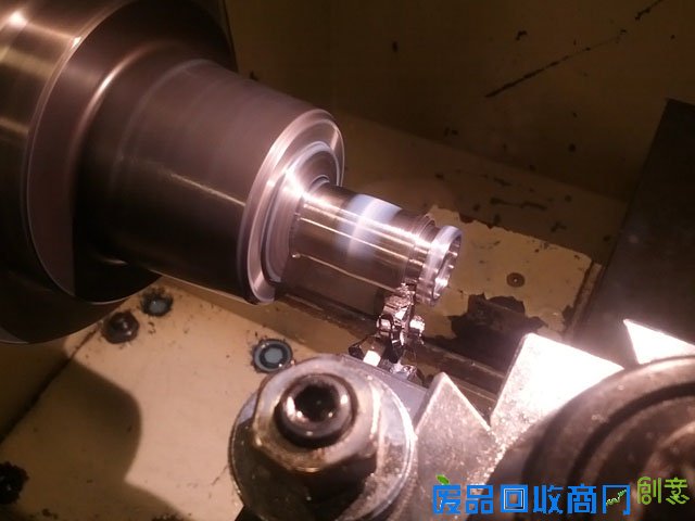 极客时代：教你如何打造LED发光订婚戒指