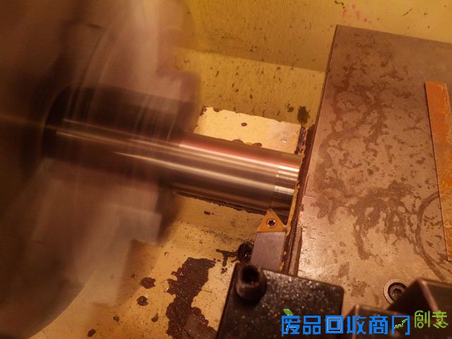 极客时代：教你如何打造LED发光订婚戒指