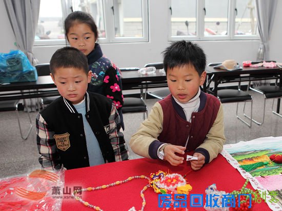 做手工、学剪纸 益农妇女的这个节过得特别有文化