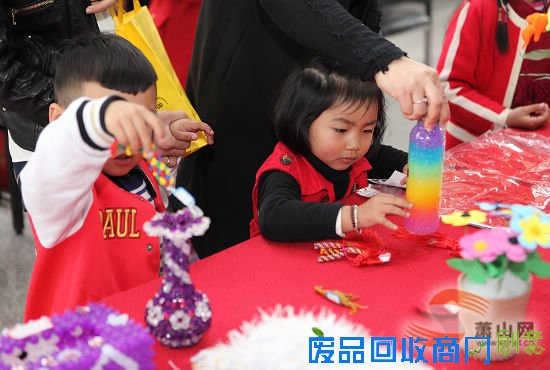 做手工、学剪纸 益农妇女的这个节过得特别有文化