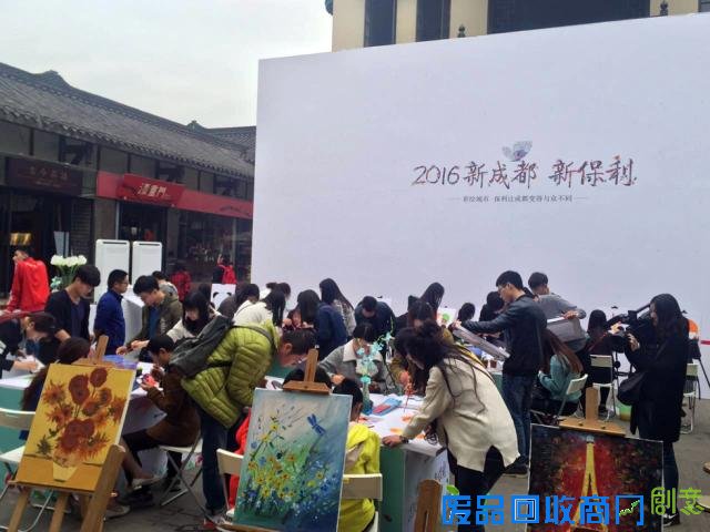 亚洲最大秘密花园今现宽窄巷子，彩绘成都大家一起来！(1)