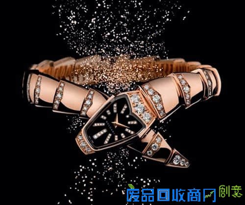 封面故事 宝格丽Carillon Tourbillon 钟乐三问陀飞轮 万神殿里的回响