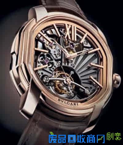 封面故事 宝格丽Carillon Tourbillon 钟乐三问陀飞轮 万神殿里的回响