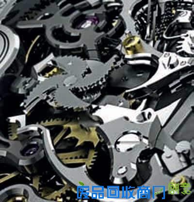 封面故事 宝格丽Carillon Tourbillon 钟乐三问陀飞轮 万神殿里的回响