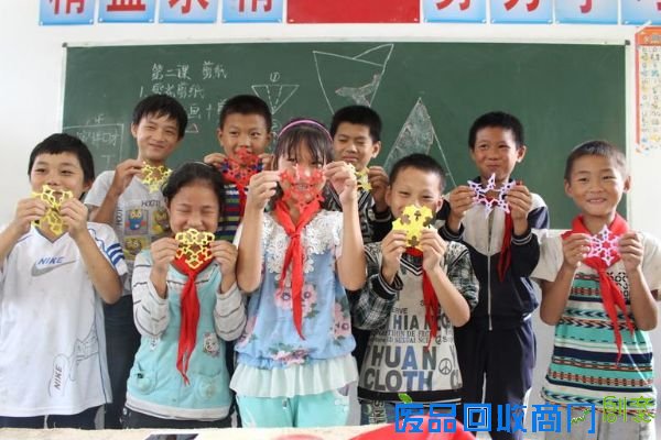 德江190留守儿童快乐过暑假