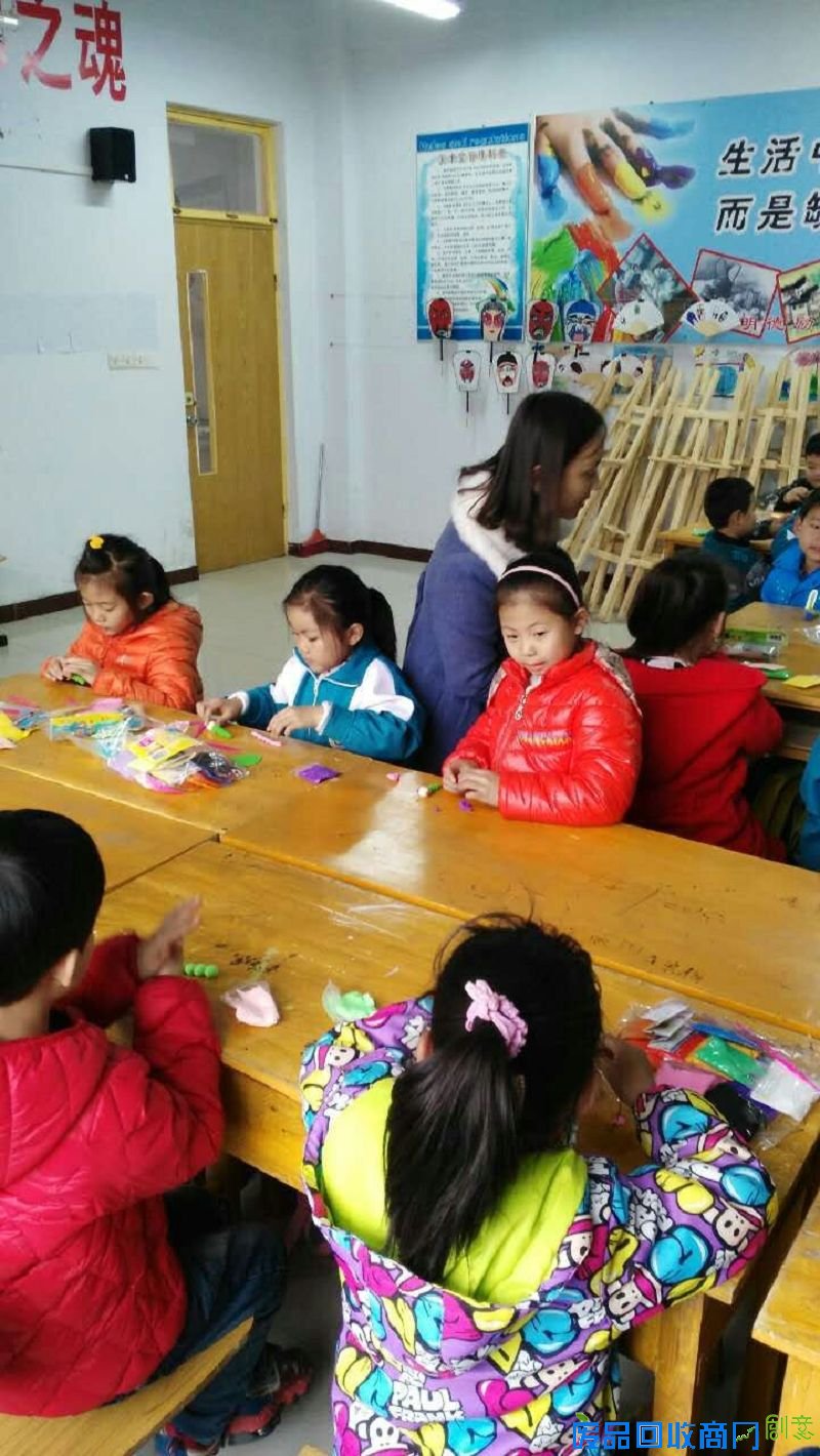泥塑课又开课了—— 步云小学一年级十班