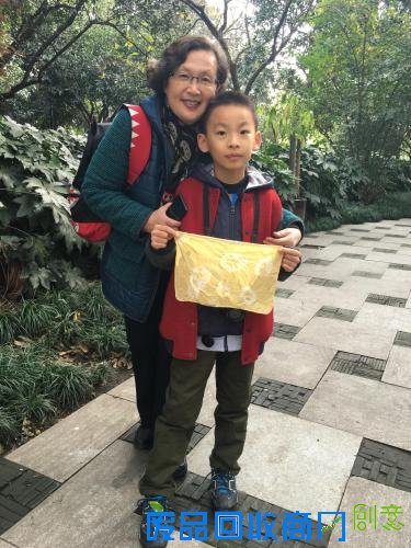 西湖畔最美风景就是“小小织布师”