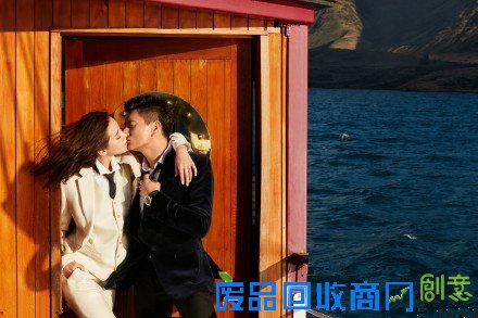 吴奇隆刘诗诗婚礼:老外都被婚纱照帅醒了!(组图) 吴奇隆刘诗诗婚礼:老外都被婚纱照帅醒了!(组图)