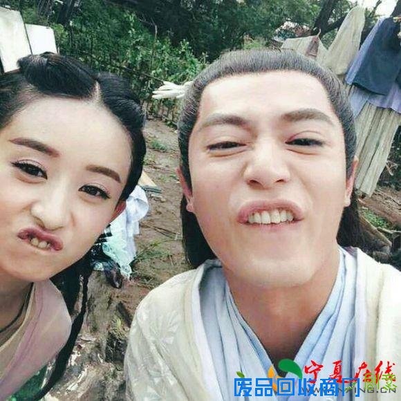 赵丽颖否认恋上霍建华