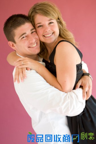 求求你嫁给我吧 16种别具创意的求婚方式(图)