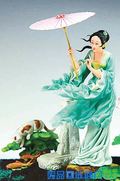 在中国工艺美术园地中，面塑是历史悠久独具特色的一支奇葩。