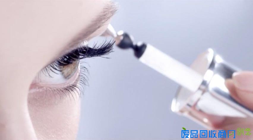 兰蔻小黑瓶大眼精华 堪比美图秀秀的大眼神器