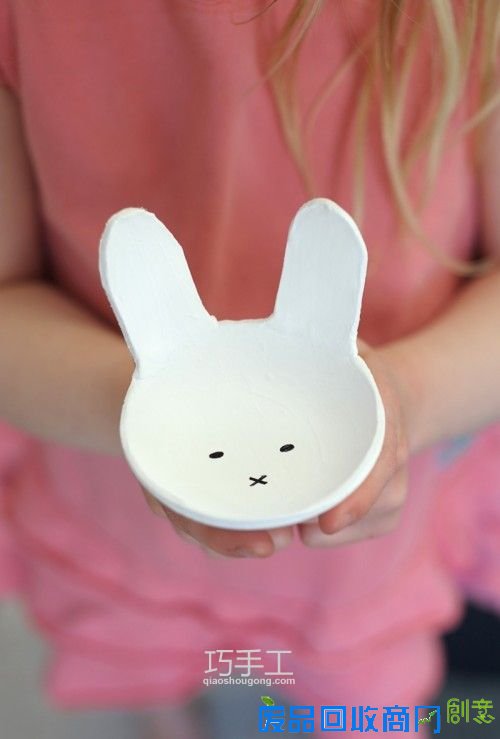 可爱兔子面塑糖果盒手工创意制作图片教程