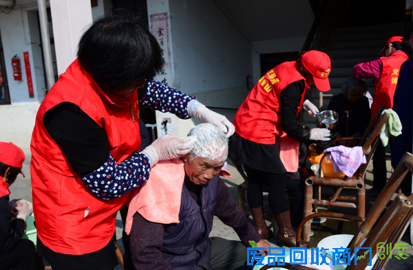 宁波百支服务队“生根开花” 唱响志愿“好声音”