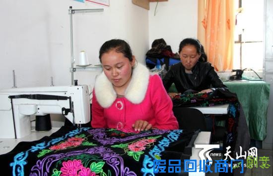 七十九团哈萨克妇女刺绣路上放飞创业梦想