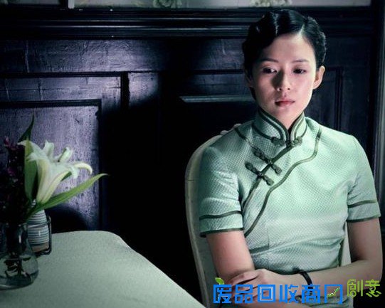 章子怡，思想装扮的土与洋