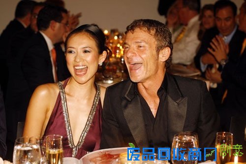 章子怡，思想装扮的土与洋