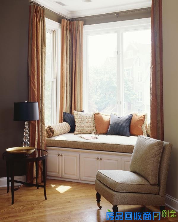 飘窗床铺二合一，9款创意飘窗当卧室！