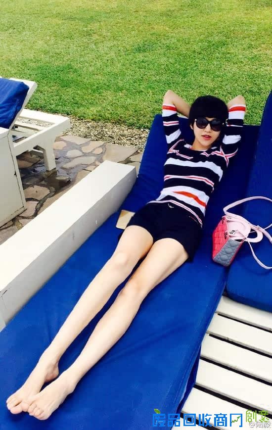 能素颜能搞怪盘点娱乐圈8大少女系人妻