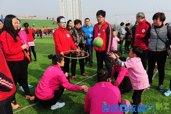 闻喜县妇联举办庆“三八”趣味运动会