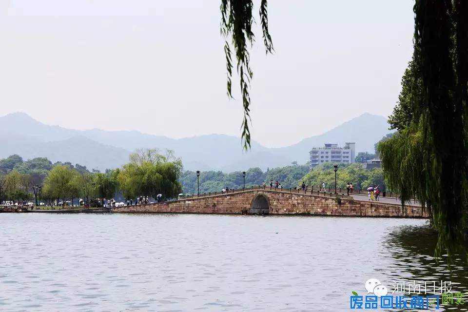 又到3月机票打折季，唯美食与旅行不可辜负！