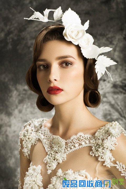超级迷人新娘装！欧式复古新娘造型