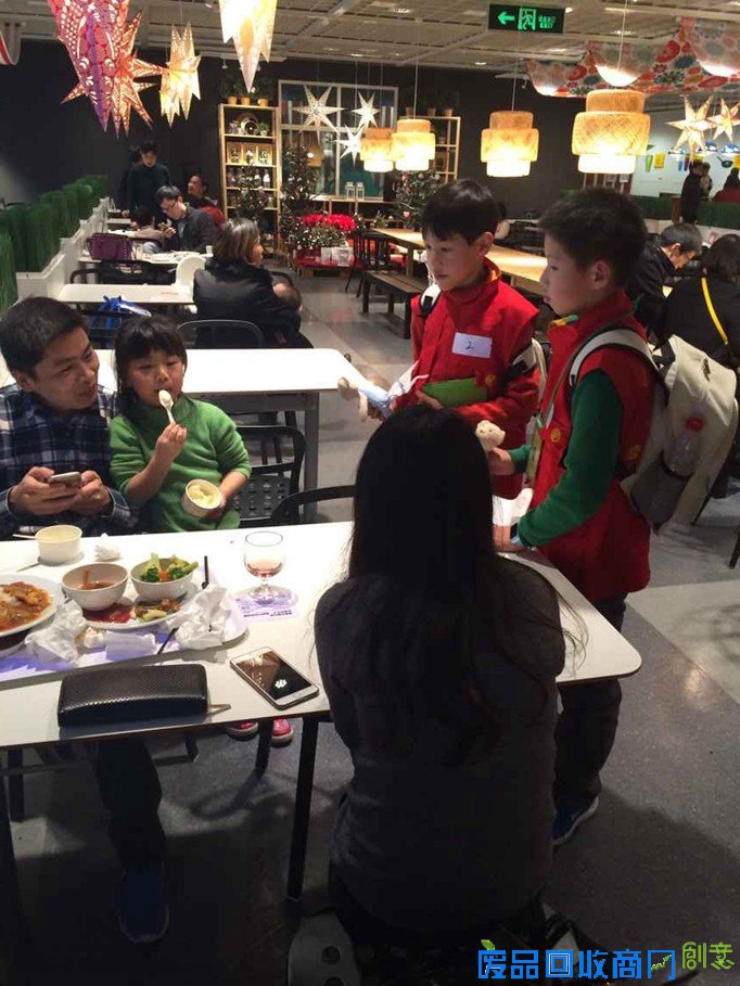 “孩童创意，献爱公益”小实践家走进宜家家居