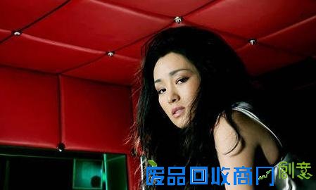 Selina否认离婚不孕有关 盘点婚后不孕女星现状