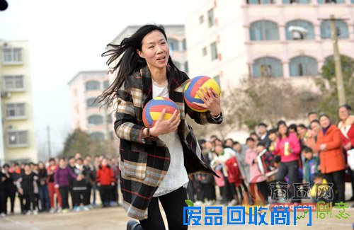 夏邑：快乐运动庆“三八”