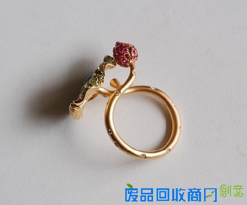 查看《珠宝的一些小设计》原图，原图尺寸：489x405