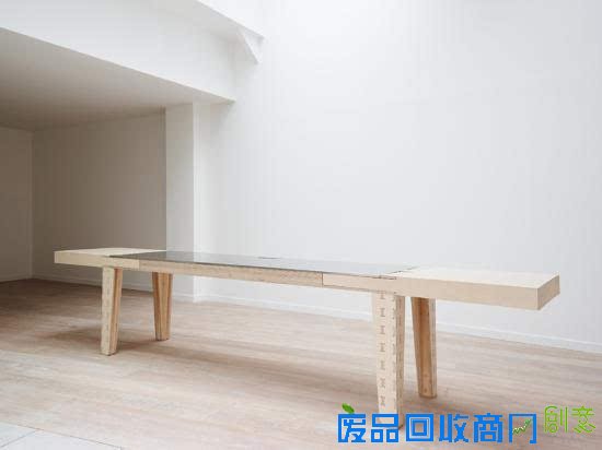  多功能可旋转工作桌