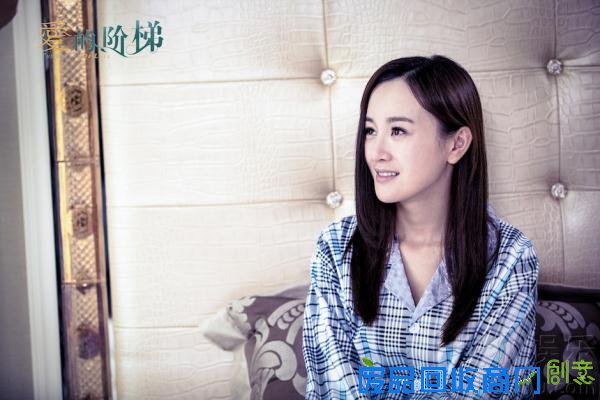 张檬《阶梯》曝高颜值剧照痴情虐恋诚意满满