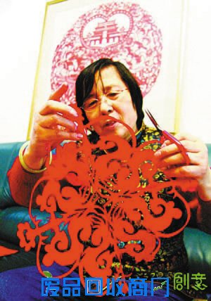 待到山花烂漫时他们丛中笑