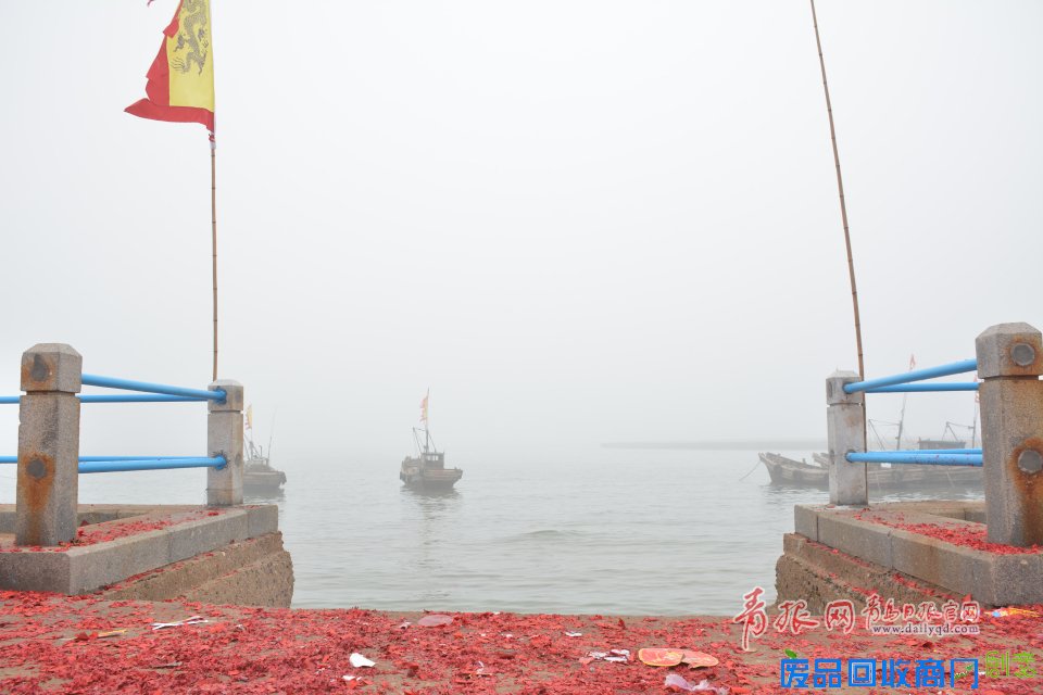 组图:实拍田横祭海节 演绎500年民俗盛宴青报网