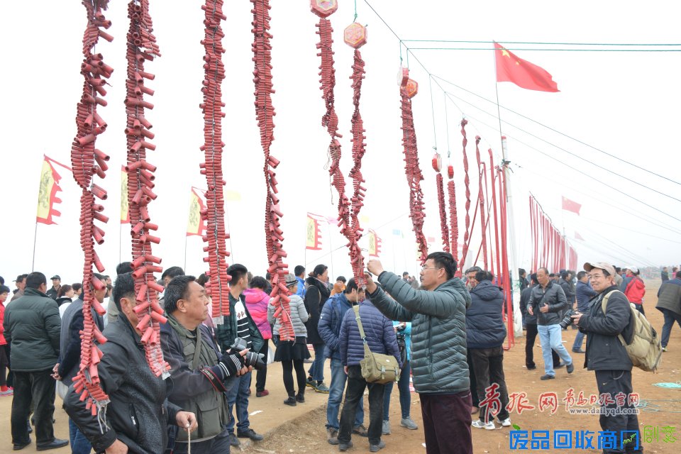 组图:实拍田横祭海节 演绎500年民俗盛宴青报网