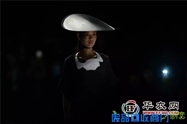 2016秋冬深圳时装周 DAY7 玩转设计“反差感”