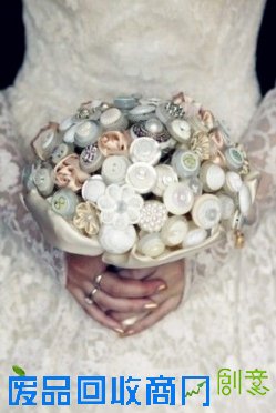 DIY纽扣手捧花 与众不同的创意手捧花