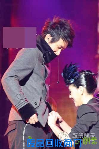 组图:不惧绯闻大胆出手 那些被小S调戏的明星