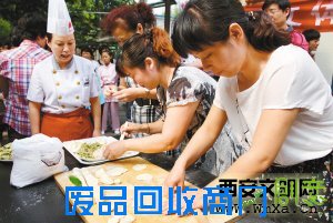 包饺子赏面塑 非遗项目进社区