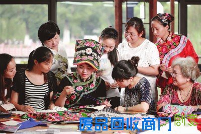 非遗普遍面临断层 传统文化的＂脐带血＂如何保护