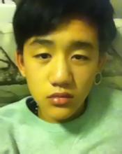 网曝吴彦祖父女餐厅吃饭照　混血女儿超可爱(图)