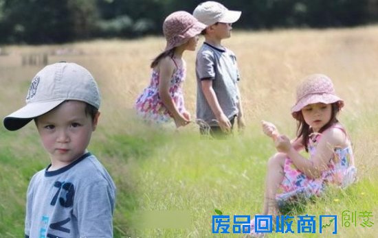 网曝吴彦祖父女餐厅吃饭照　混血女儿超可爱(图)