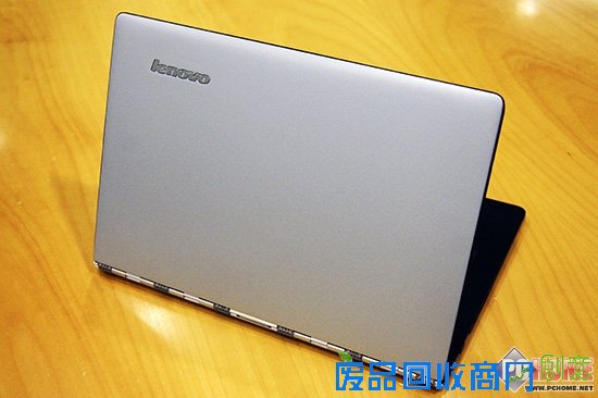 联想YOGA 3 Pro趣味测试：丝袜摩擦