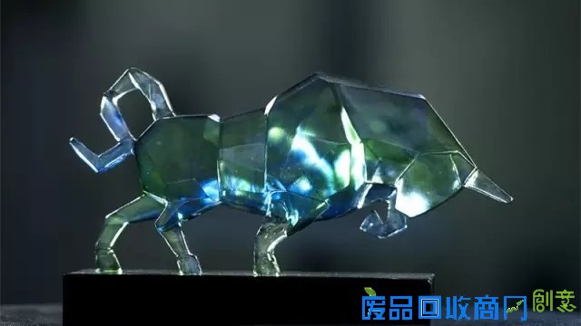 浙江人丨钟情一生 她将玻璃变成花