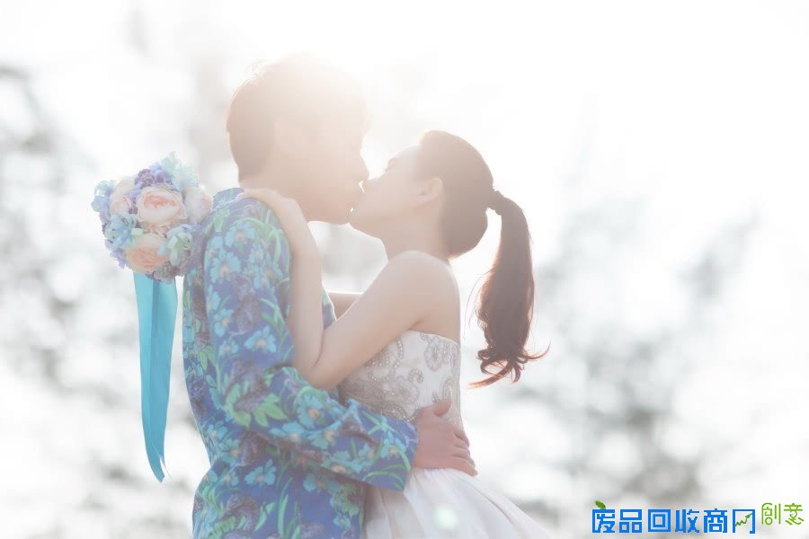 秦昊伊能静婚纱照曝光 唯美浪漫幸福满溢