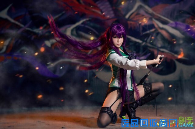 本周大师级Cos美图欣赏！性感黑丝妹子炫酷又撩人